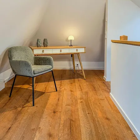 Holiday home Kraanstiet 3 Zingst